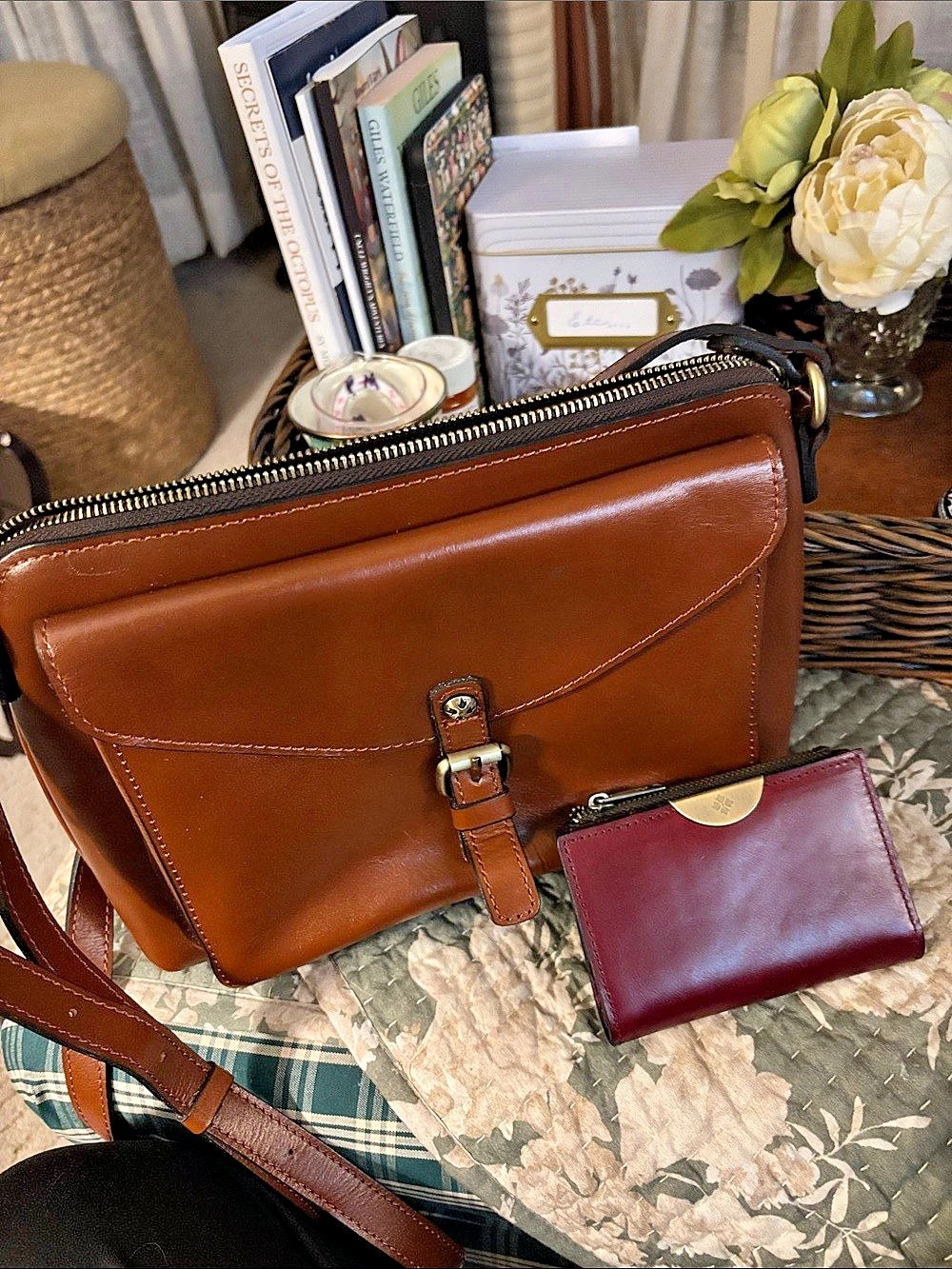 Leather-Look Crossbody Bag in Brown